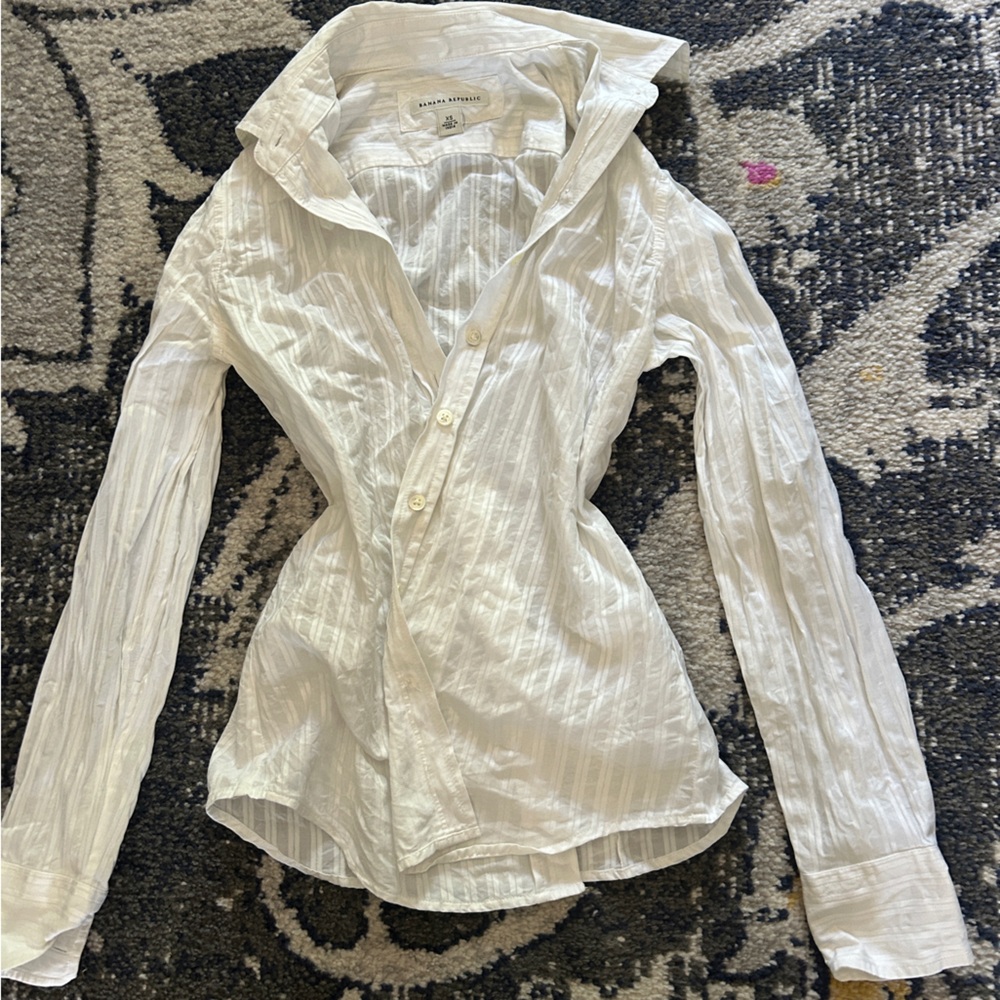 Banana Republic Cream Fitted Long Sleeve Button Down Shirt